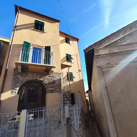 Tra I Monti E San Martino Λα Σπέτσια